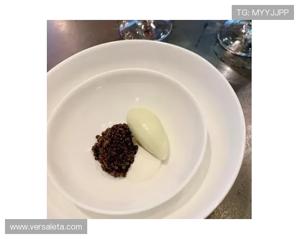 亚历克斯·摩根家里冰箱贴全是米其林餐厅菜单