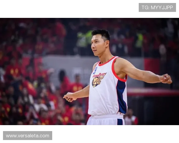 易建联家里那些豪车刚好够开派对了，真人和赛场上判若两人啊